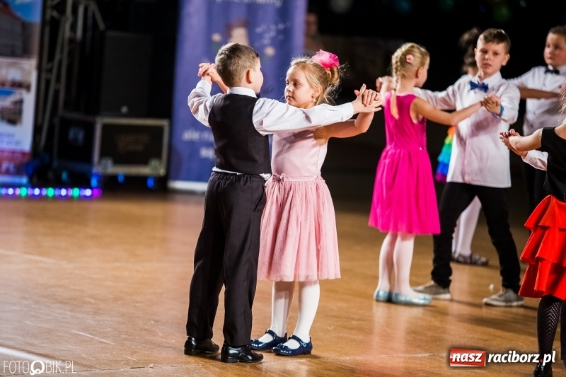 Zdjęcie w galerii na portalu naszraciborz.pl: Dziecięca Rewia Tańca w Arenie Rafako wiadomości z regionu