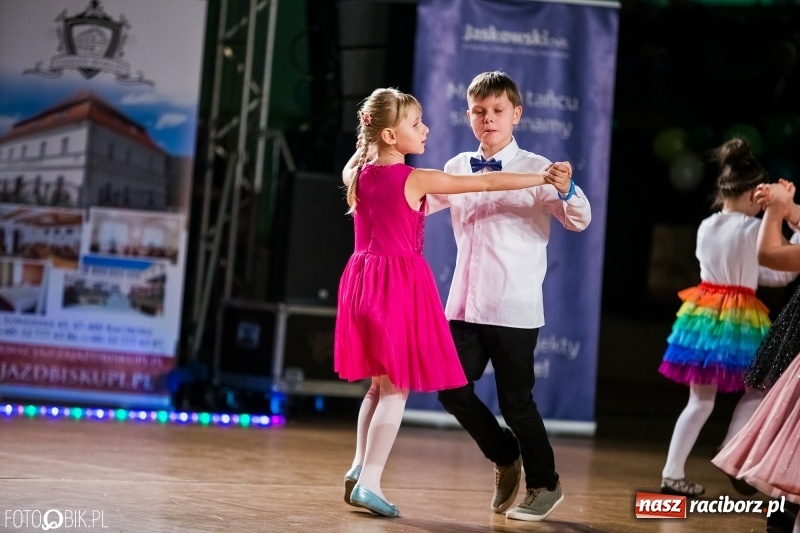 Zdjęcie w galerii na portalu naszraciborz.pl: Dziecięca Rewia Tańca w Arenie Rafako wiadomości z regionu