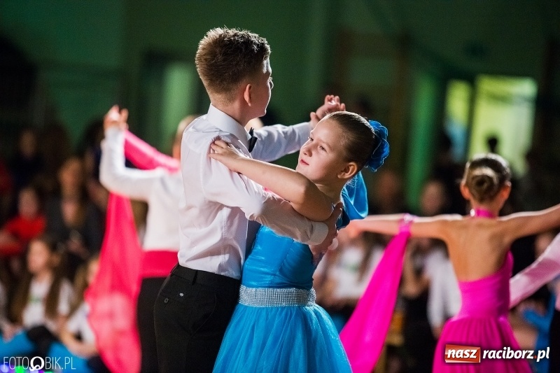 Zdjęcie w galerii na portalu naszraciborz.pl: Dziecięca Rewia Tańca w Arenie Rafako wiadomości z regionu