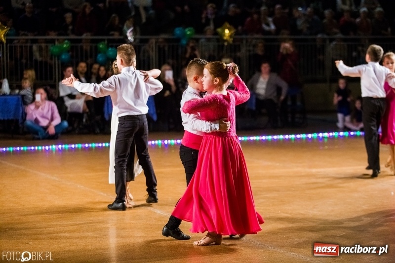 Zdjęcie w galerii na portalu naszraciborz.pl: Dziecięca Rewia Tańca w Arenie Rafako wiadomości z regionu