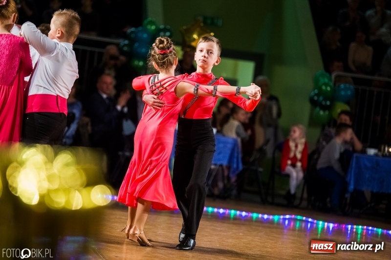 Zdjęcie w galerii na portalu naszraciborz.pl: Dziecięca Rewia Tańca w Arenie Rafako wiadomości z regionu