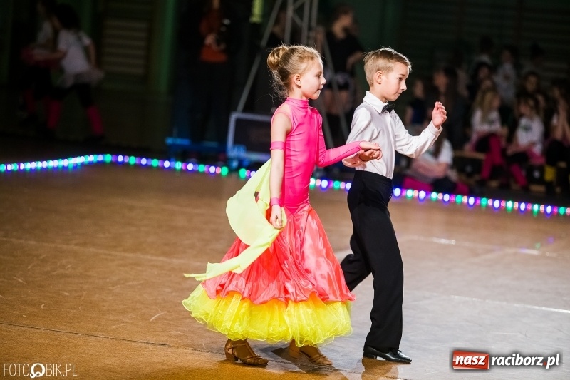 Zdjęcie w galerii na portalu naszraciborz.pl: Dziecięca Rewia Tańca w Arenie Rafako wiadomości z regionu
