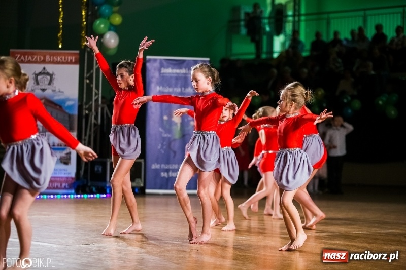 Zdjęcie w galerii na portalu naszraciborz.pl: Dziecięca Rewia Tańca w Arenie Rafako wiadomości z regionu