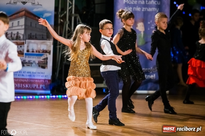 Zdjęcie w galerii na portalu naszraciborz.pl: Dziecięca Rewia Tańca w Arenie Rafako wiadomości z regionu