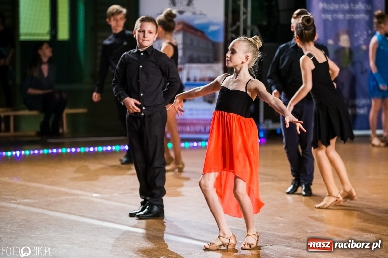 Zdjęcie w galerii na portalu naszraciborz.pl: Dziecięca Rewia Tańca w Arenie Rafako wiadomości z regionu