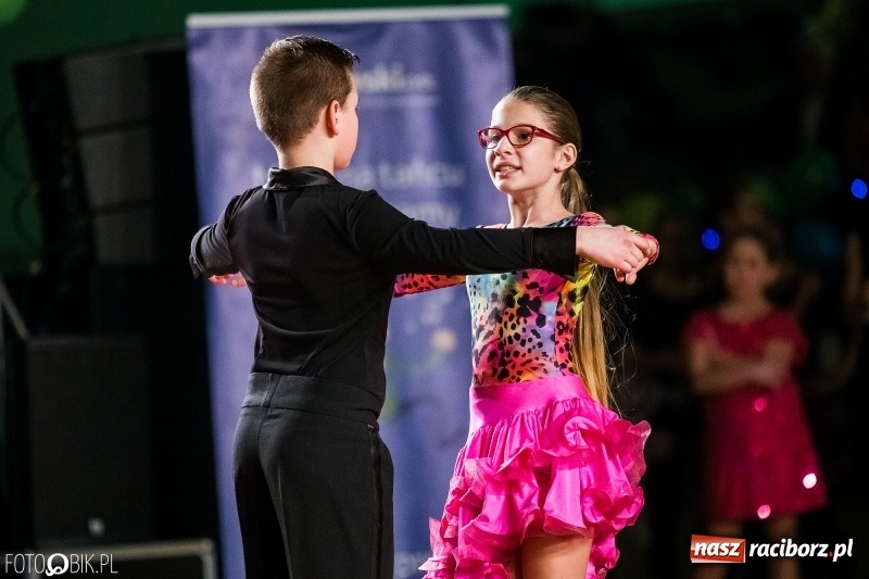 Zdjęcie w galerii na portalu naszraciborz.pl: Dziecięca Rewia Tańca w Arenie Rafako wiadomości z regionu