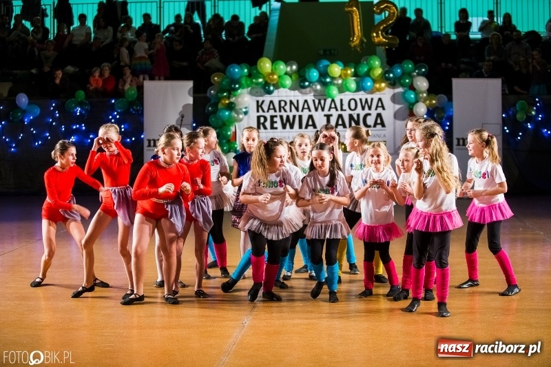 Zdjęcie w galerii na portalu naszraciborz.pl: Dziecięca Rewia Tańca w Arenie Rafako wiadomości z regionu