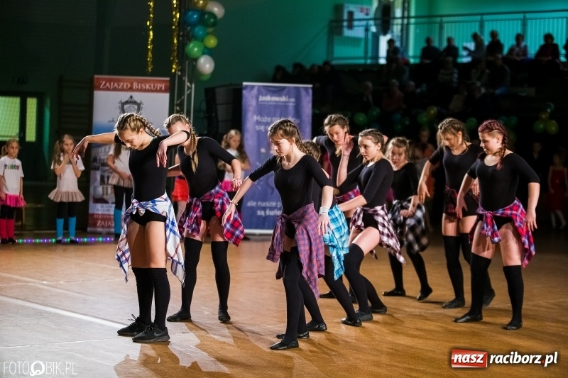 Zdjęcie w galerii na portalu naszraciborz.pl: Dziecięca Rewia Tańca w Arenie Rafako wiadomości z regionu