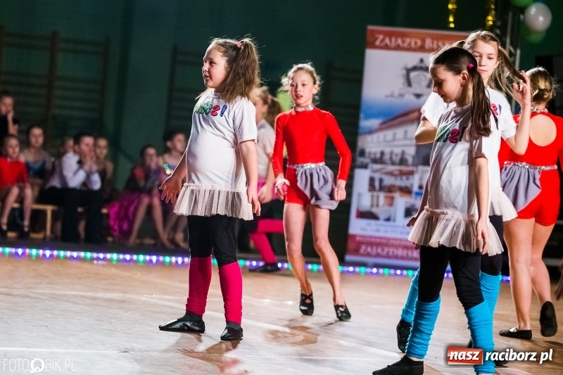 Zdjęcie w galerii na portalu naszraciborz.pl: Dziecięca Rewia Tańca w Arenie Rafako wiadomości z regionu