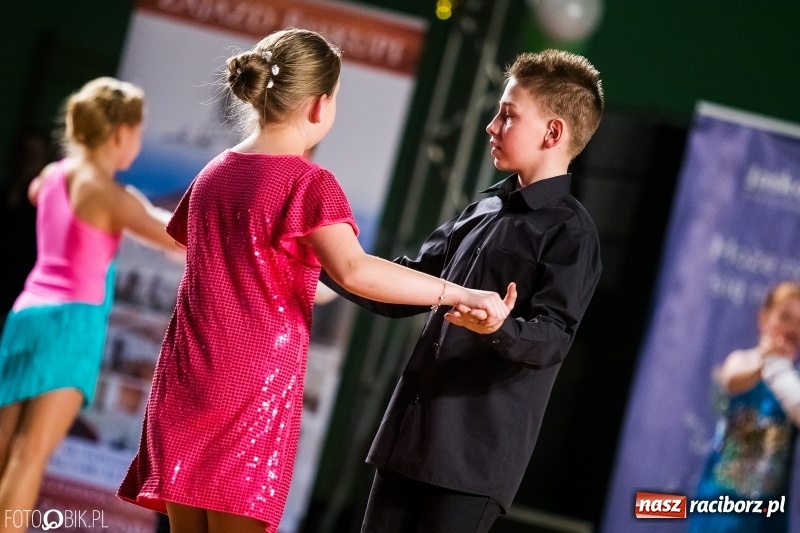 Zdjęcie w galerii na portalu naszraciborz.pl: Dziecięca Rewia Tańca w Arenie Rafako wiadomości z regionu