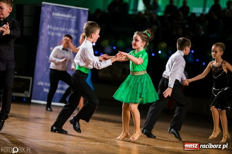 Zdjęcie w galerii na portalu naszraciborz.pl: Dziecięca Rewia Tańca w Arenie Rafako wiadomości z regionu