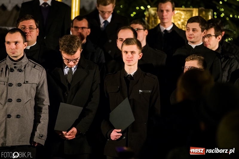 Zdjęcie w galerii na portalu naszraciborz.pl: Koncert kolęd w wykonaniu chóru kleryków WSD w Opolu wiadomości z regionu