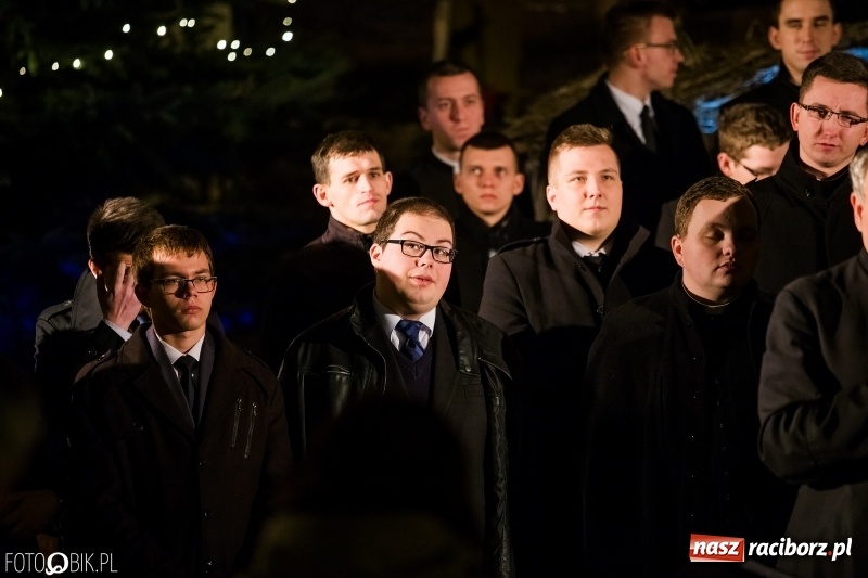 Zdjęcie w galerii na portalu naszraciborz.pl: Koncert kolęd w wykonaniu chóru kleryków WSD w Opolu wiadomości z regionu