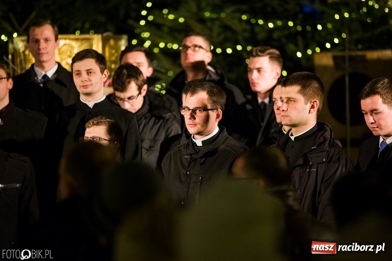 Zdjęcie w galerii na portalu naszraciborz.pl: Koncert kolęd w wykonaniu chóru kleryków WSD w Opolu wiadomości z regionu