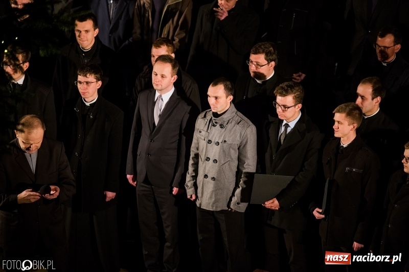 Zdjęcie w galerii na portalu naszraciborz.pl: Koncert kolęd w wykonaniu chóru kleryków WSD w Opolu wiadomości z regionu