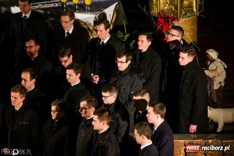 Zdjęcie w galerii na portalu naszraciborz.pl: Koncert kolęd w wykonaniu chóru kleryków WSD w Opolu wiadomości z regionu