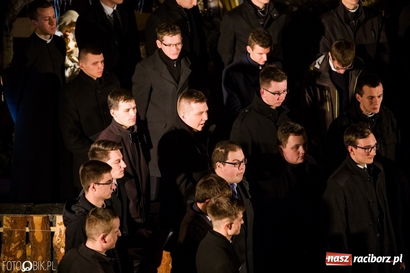 Zdjęcie w galerii na portalu naszraciborz.pl: Koncert kolęd w wykonaniu chóru kleryków WSD w Opolu wiadomości z regionu