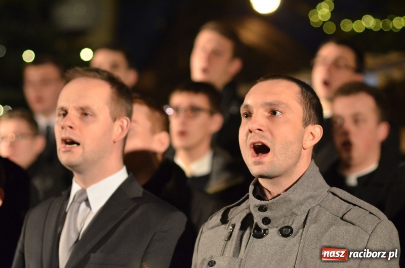 Zdjęcie w galerii na portalu naszraciborz.pl: Koncert kolęd w wykonaniu chóru kleryków WSD w Opolu wiadomości z regionu