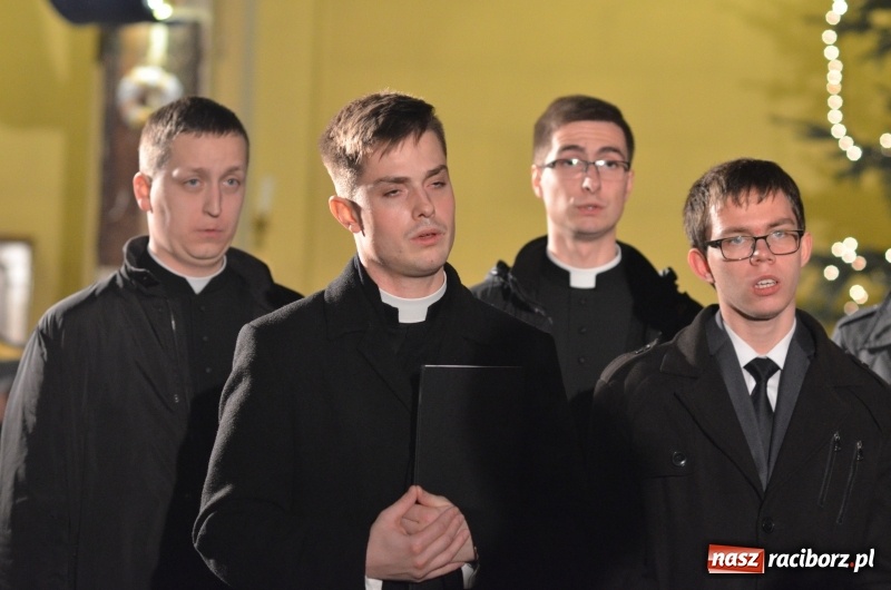 Zdjęcie w galerii na portalu naszraciborz.pl: Koncert kolęd w wykonaniu chóru kleryków WSD w Opolu wiadomości z regionu