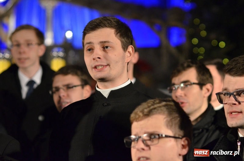 Zdjęcie w galerii na portalu naszraciborz.pl: Koncert kolęd w wykonaniu chóru kleryków WSD w Opolu wiadomości z regionu