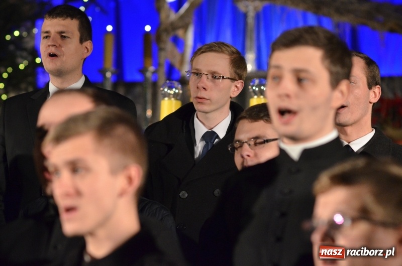 Zdjęcie w galerii na portalu naszraciborz.pl: Koncert kolęd w wykonaniu chóru kleryków WSD w Opolu wiadomości z regionu