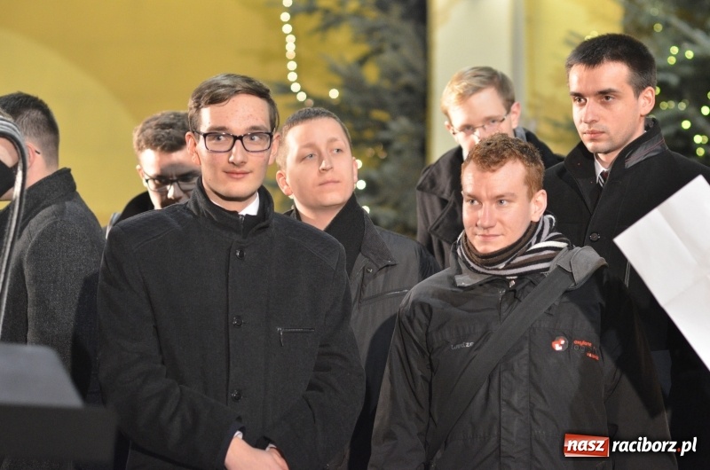 Zdjęcie w galerii na portalu naszraciborz.pl: Koncert kolęd w wykonaniu chóru kleryków WSD w Opolu wiadomości z regionu