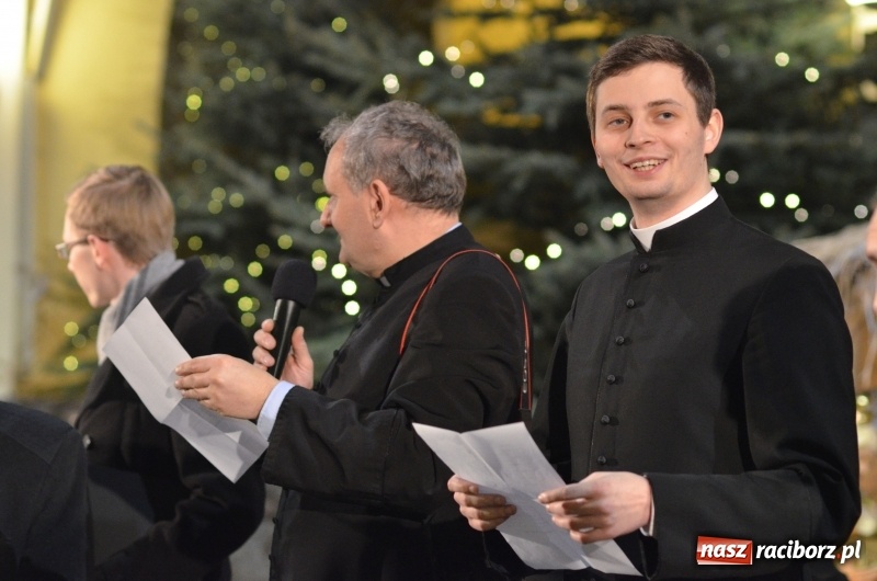 Zdjęcie w galerii na portalu naszraciborz.pl: Koncert kolęd w wykonaniu chóru kleryków WSD w Opolu wiadomości z regionu