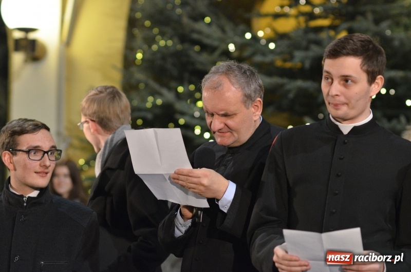 Zdjęcie w galerii na portalu naszraciborz.pl: Koncert kolęd w wykonaniu chóru kleryków WSD w Opolu wiadomości z regionu