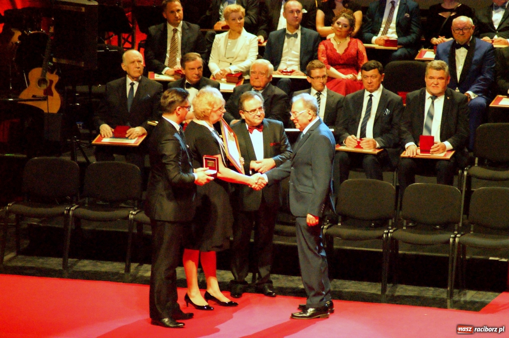 Zdjęcie w galerii na portalu naszraciborz.pl: Raciborska Izba Gospodarcza otrzymała platynowy Laur Umiejętności i Kompetencji wiadomości z regionu