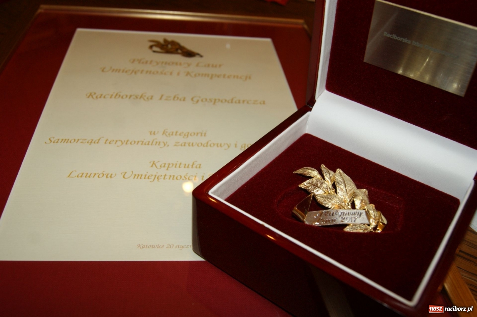 Zdjęcie w galerii na portalu naszraciborz.pl: Raciborska Izba Gospodarcza otrzymała platynowy Laur Umiejętności i Kompetencji wiadomości z regionu