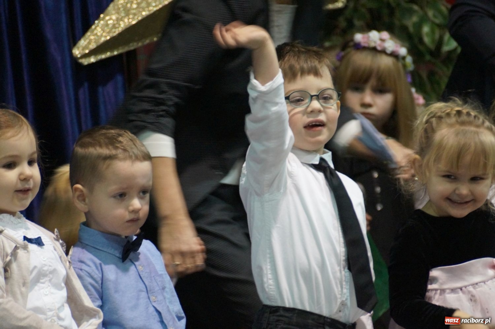 Zdjęcie w galerii na portalu naszraciborz.pl: Dzień Babci i Dziadka w Nędzy z pompą. Bogaty program dla dziadków wiadomości z regionu