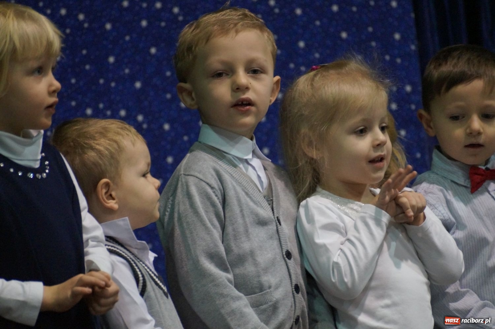 Zdjęcie w galerii na portalu naszraciborz.pl: Dzień Babci i Dziadka w Nędzy z pompą. Bogaty program dla dziadków wiadomości z regionu