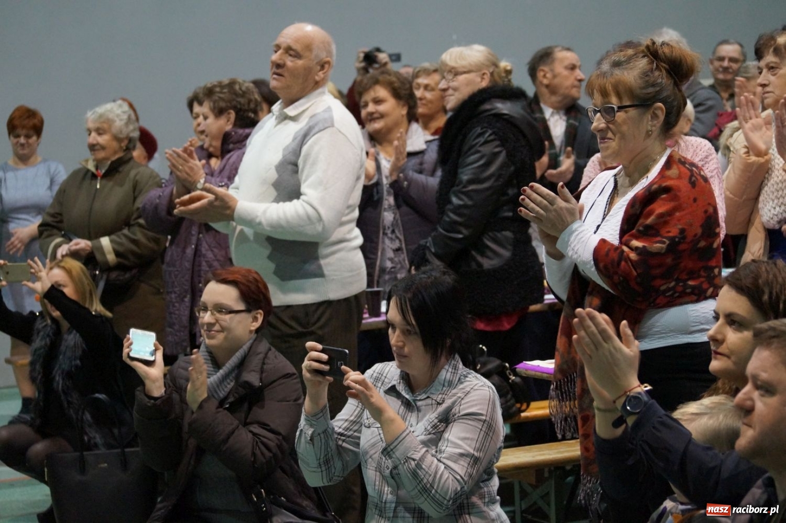 Zdjęcie w galerii na portalu naszraciborz.pl: Dzień Babci i Dziadka w Nędzy z pompą. Bogaty program dla dziadków wiadomości z regionu