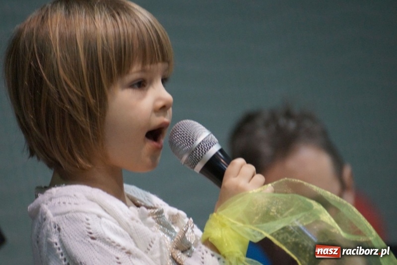 Zdjęcie w galerii na portalu naszraciborz.pl: Dzień Babci i Dziadka w Nędzy z pompą. Bogaty program dla dziadków wiadomości z regionu