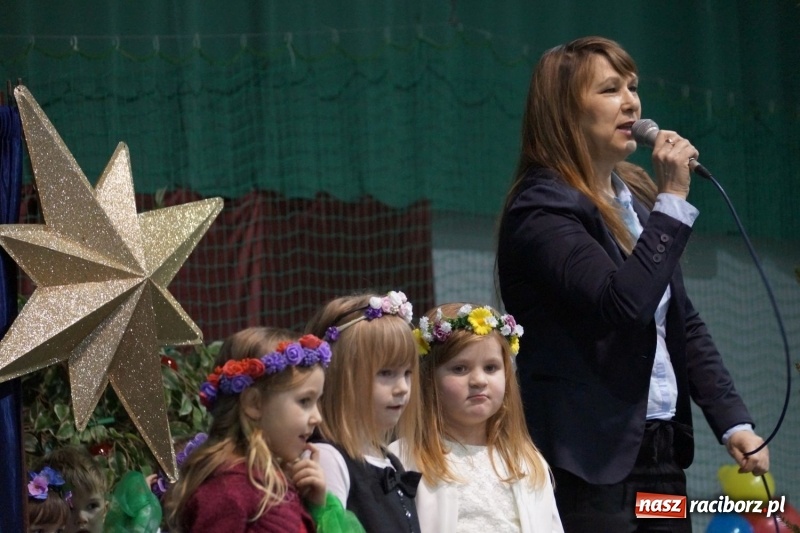 Zdjęcie w galerii na portalu naszraciborz.pl: Dzień Babci i Dziadka w Nędzy z pompą. Bogaty program dla dziadków wiadomości z regionu