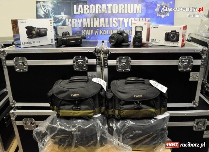 Zdjęcie w galerii na portalu naszraciborz.pl: Raciborscy technicy kryminalistyki z nowym sprzętem  wiadomości z regionu