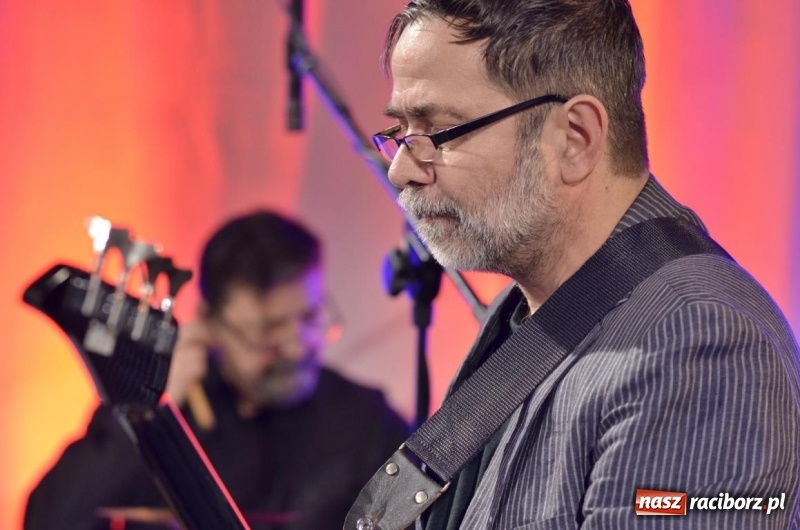 Zdjęcie w galerii na portalu naszraciborz.pl: Grupa Bez Nazwy świątecznie i noworocznie wiadomości z regionu