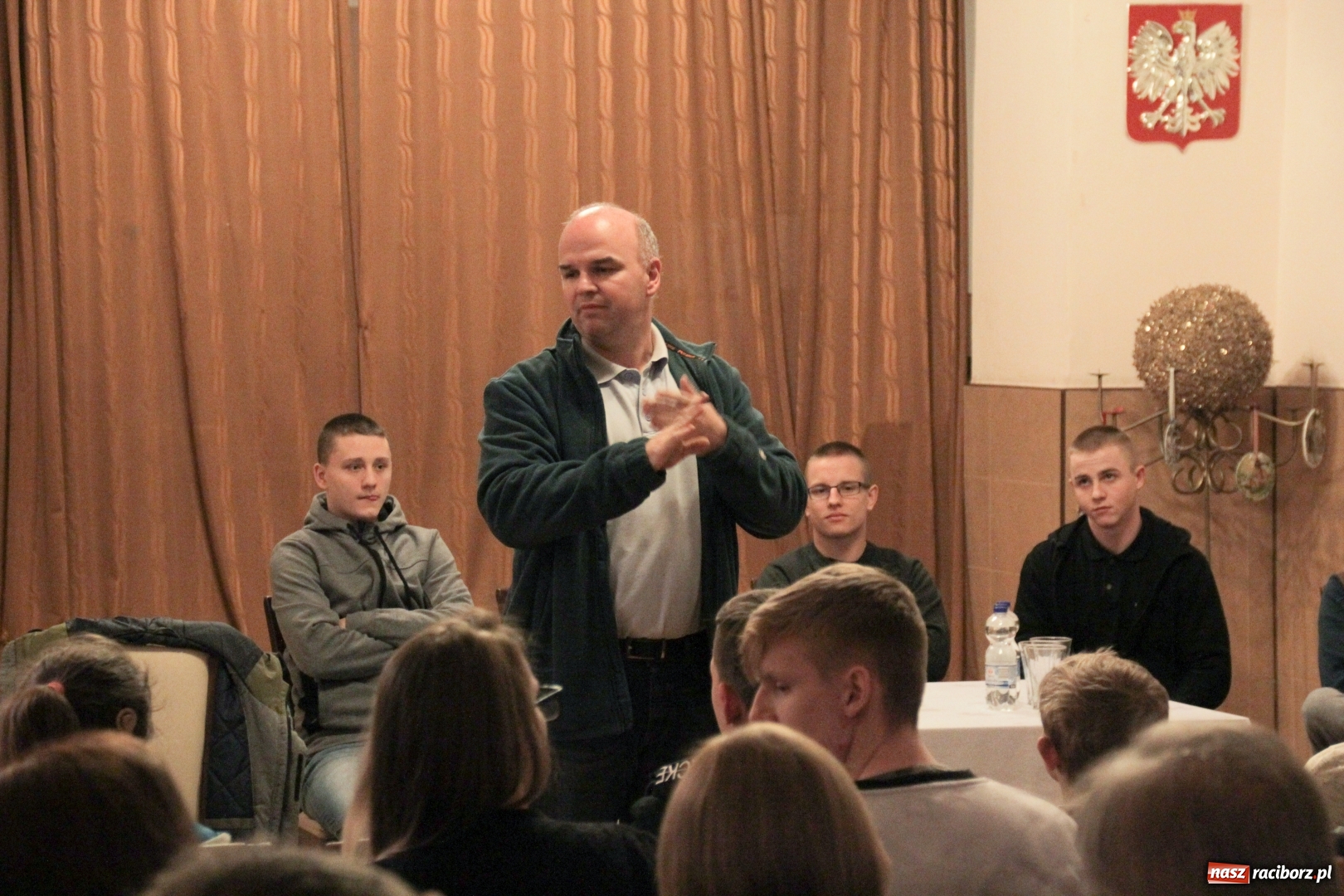 Zdjęcie w galerii na portalu naszraciborz.pl: Wychowankowie MOW z Kuźni spotkali się z uczniami Ośrodka dla Niesłyszących wiadomości z regionu