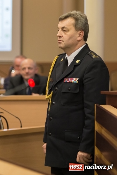 Zdjęcie w galerii na portalu naszraciborz.pl: Radni podziękowali i pożegnali komendanta Pawnika. Wiadomo już, kto został jego następcą wiadomości z regionu