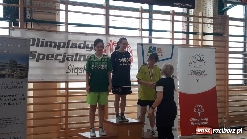 Zdjęcie w galerii na portalu naszraciborz.pl: XVI Śląski Turniej Badmintona w Rudniku wiadomości z regionu