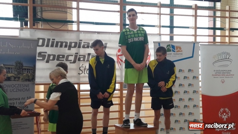 Zdjęcie w galerii na portalu naszraciborz.pl: XVI Śląski Turniej Badmintona w Rudniku wiadomości z regionu