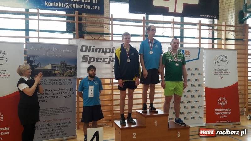 Zdjęcie w galerii na portalu naszraciborz.pl: XVI Śląski Turniej Badmintona w Rudniku wiadomości z regionu