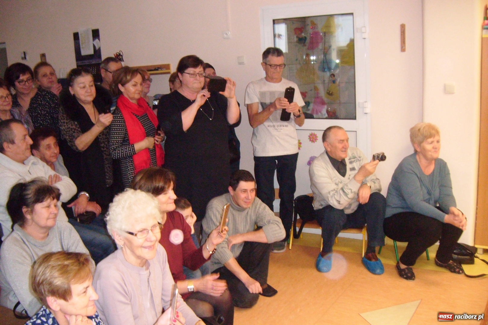 Zdjęcie w galerii na portalu naszraciborz.pl: Dzień Babci i Dziadka w raciborskim Żłobku wiadomości z regionu