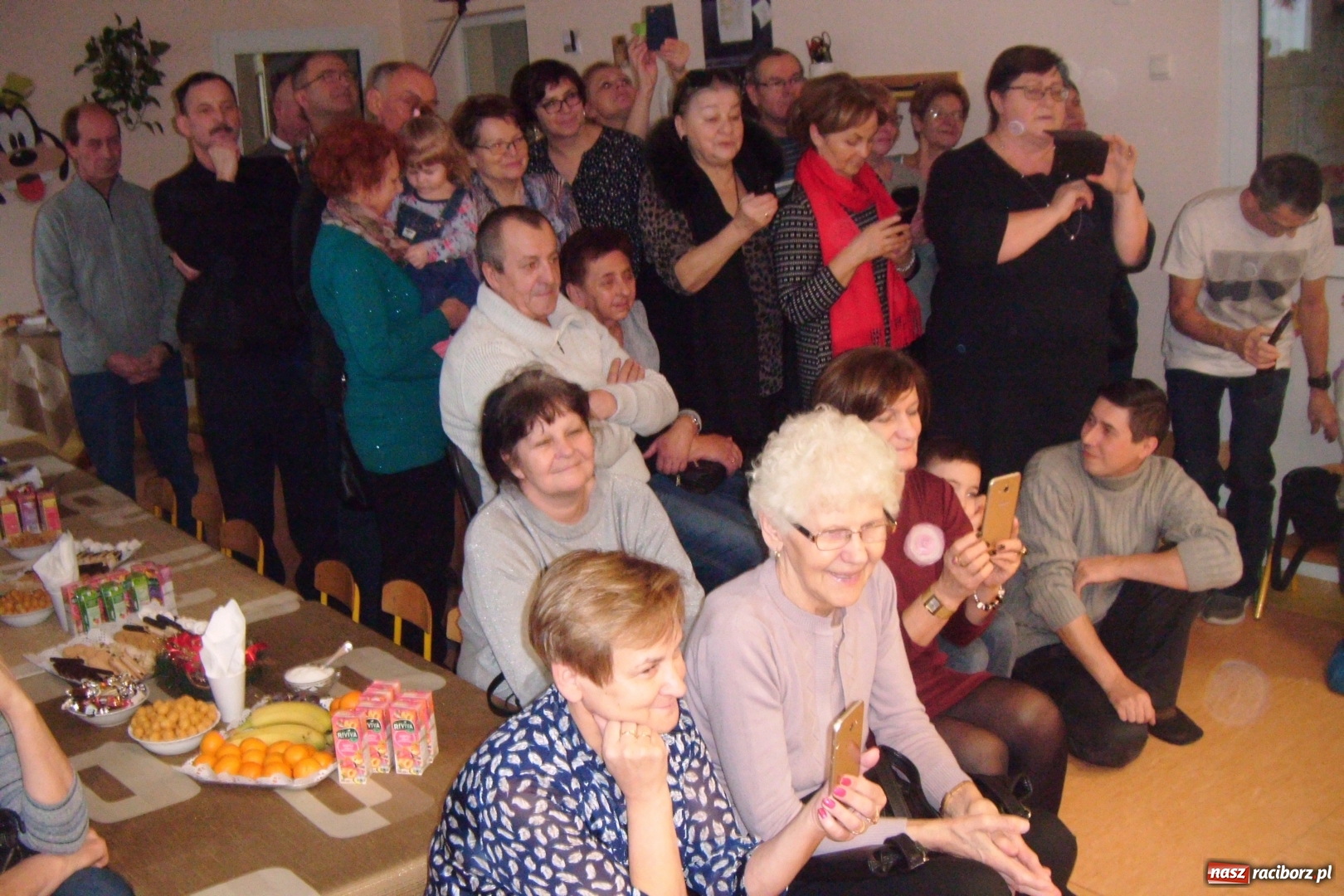 Zdjęcie w galerii na portalu naszraciborz.pl: Dzień Babci i Dziadka w raciborskim Żłobku wiadomości z regionu