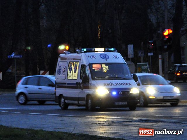 Zdjęcie w galerii na portalu naszraciborz.pl: Nietrzeźwy leżał na pasach wiadomości z regionu