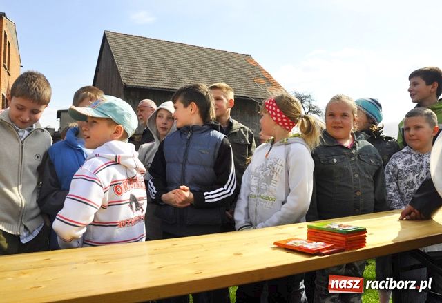 Zdjęcie w galerii na portalu naszraciborz.pl: Wojnowickie spotkanie w ogrodach wiadomości z regionu