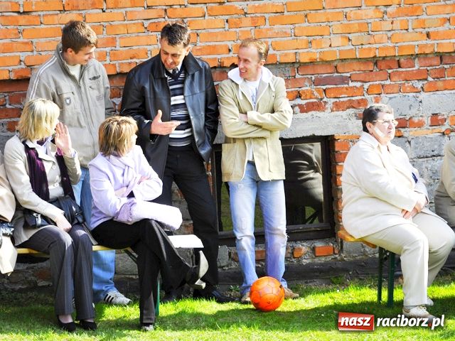 Zdjęcie w galerii na portalu naszraciborz.pl: Wojnowickie spotkanie w ogrodach wiadomości z regionu