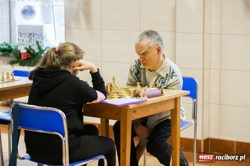 Zdjęcie w galerii na portalu naszraciborz.pl: XVIII Międzynarodowy Turniej Szachowy o Puchar Prezydenta wiadomości z regionu