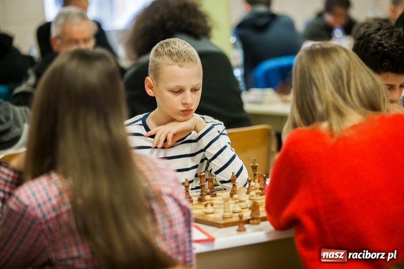 Zdjęcie w galerii na portalu naszraciborz.pl: XVIII Międzynarodowy Turniej Szachowy o Puchar Prezydenta wiadomości z regionu