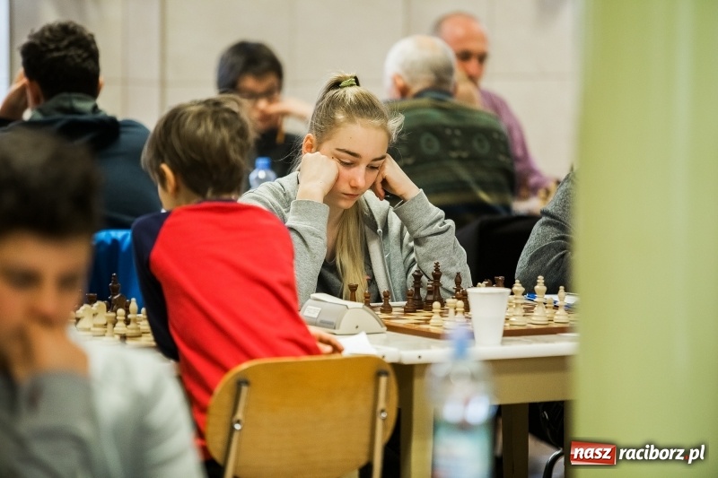 Zdjęcie w galerii na portalu naszraciborz.pl: XVIII Międzynarodowy Turniej Szachowy o Puchar Prezydenta wiadomości z regionu